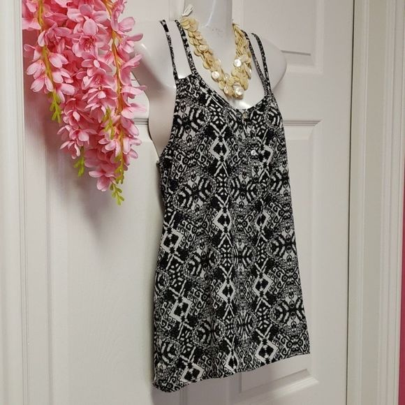 Pink Rose 🌹 Flowy Print Blouse Shirt - Picture 4 of 10